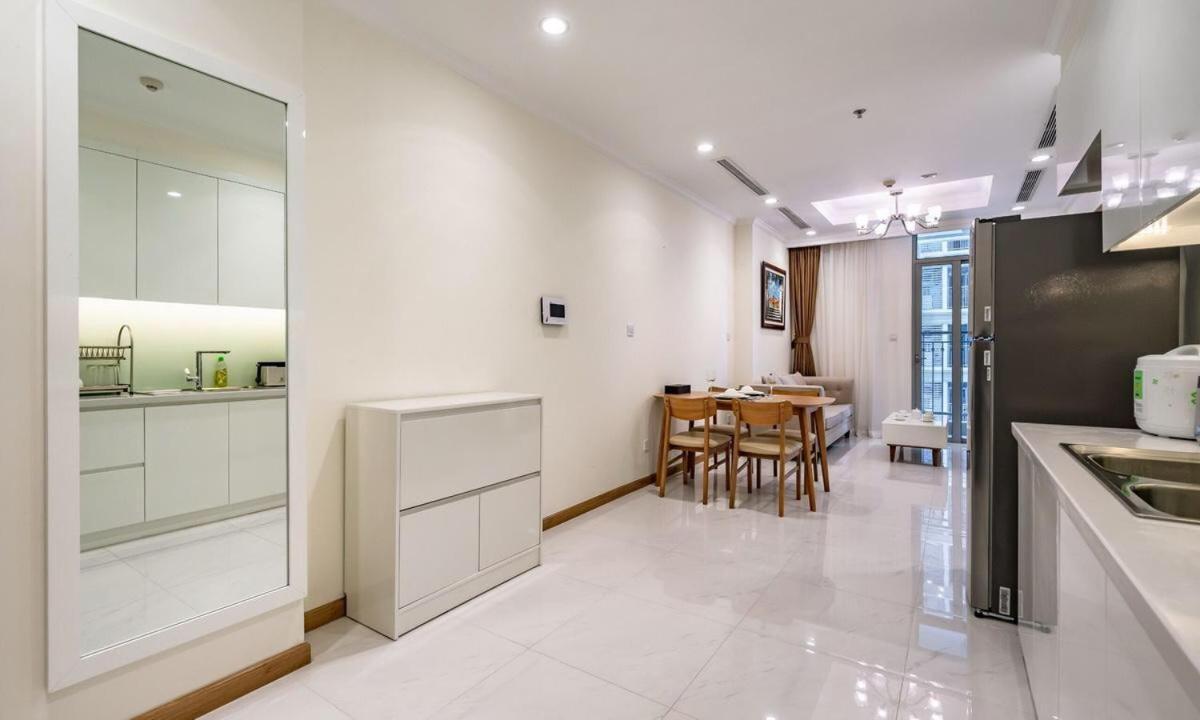 Cherry Homeapart Vinhomes Central Park Хошимин Екстериор снимка