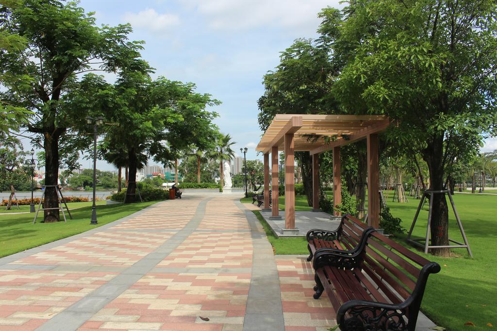 Cherry Homeapart Vinhomes Central Park Хошимин Екстериор снимка